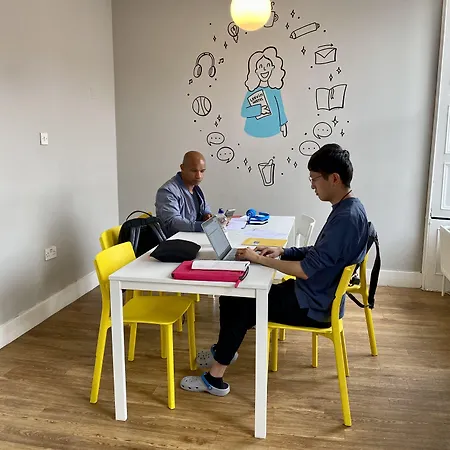 Leevin Mountjoy ホステル