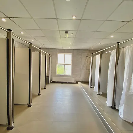 Leevin Hostal