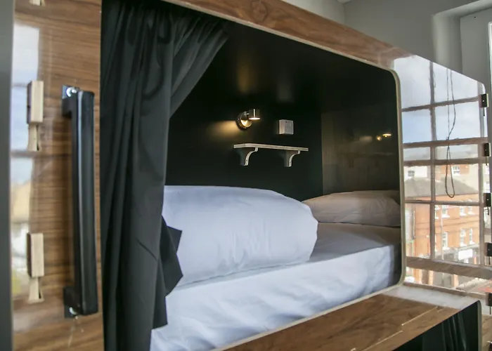 Leevin Mountjoy Hostel *